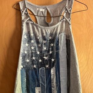 Ladies flag tank